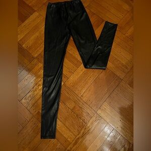 ARITZIA - VEGAN LEATHER LEGGINGS